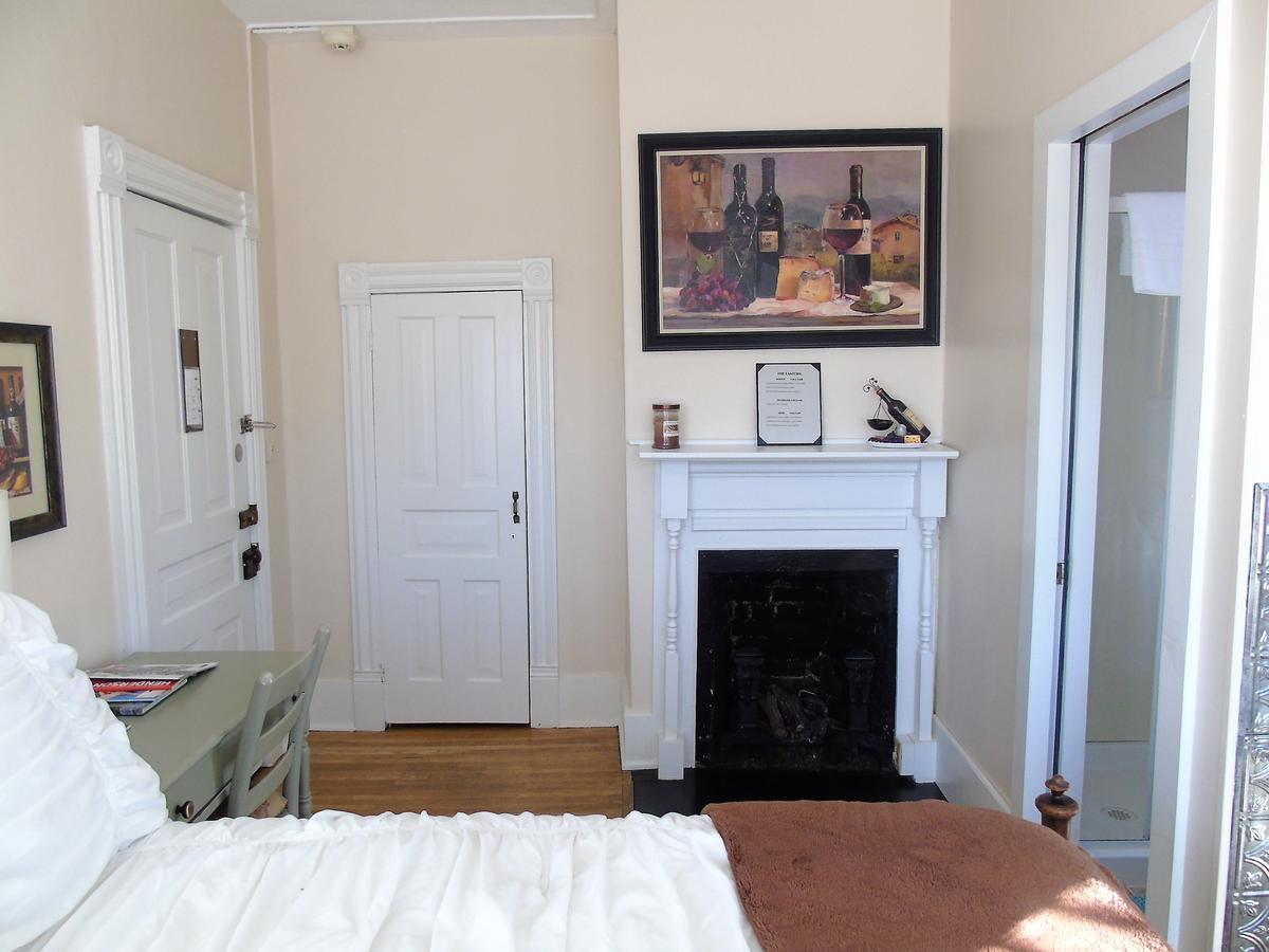 The Charleston Inn Hendersonville Nc المظهر الخارجي الصورة